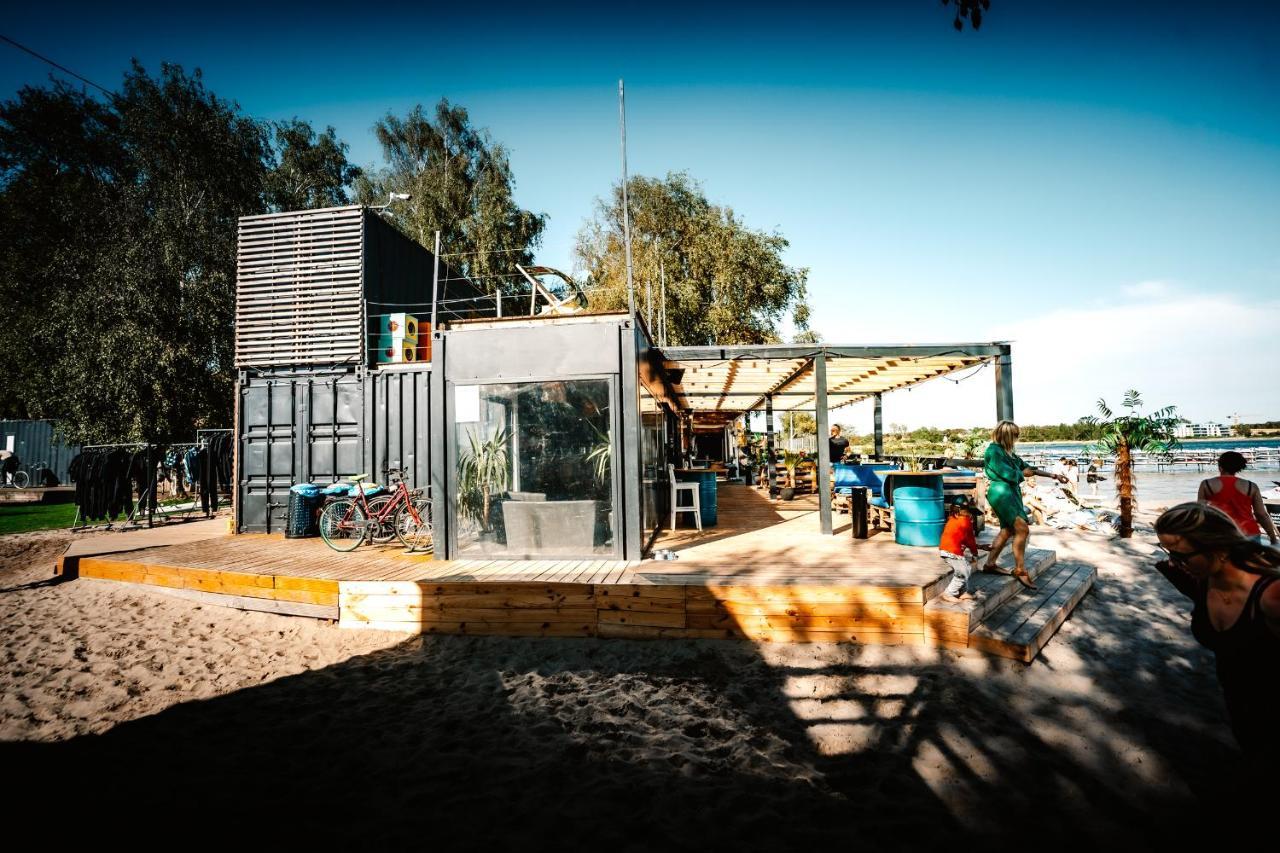 יאסטארניה Camping Molo Surf Spot מראה חיצוני תמונה