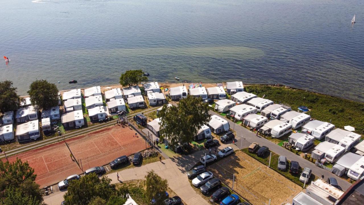 יאסטארניה Camping Molo Surf Spot מראה חיצוני תמונה