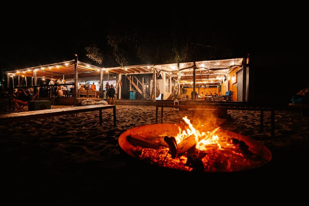 יאסטארניה Camping Molo Surf Spot מראה חיצוני תמונה