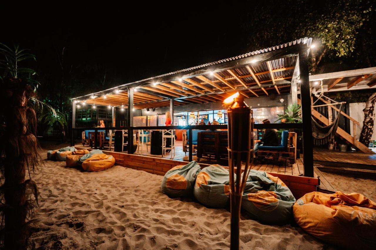 יאסטארניה Camping Molo Surf Spot מראה חיצוני תמונה