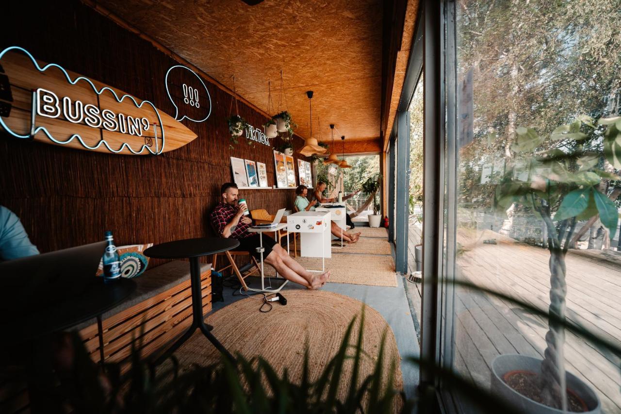 יאסטארניה Camping Molo Surf Spot מראה חיצוני תמונה